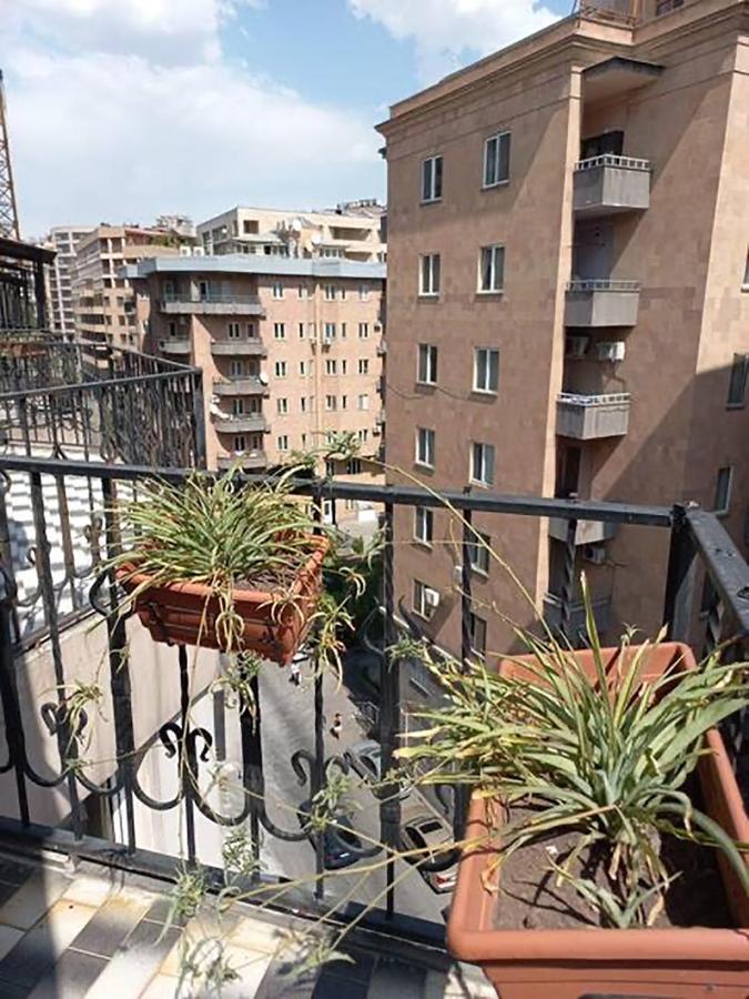 Loft Home In City Center Jereván Kültér fotó